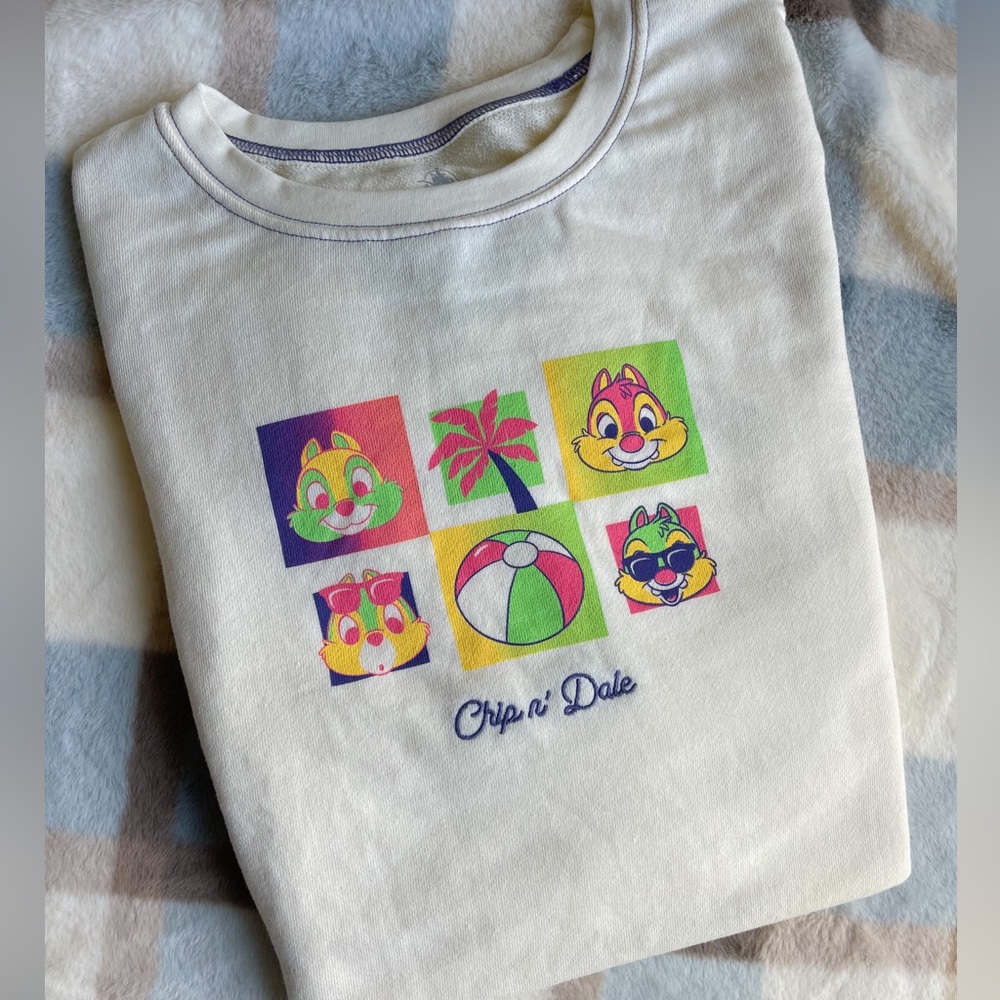 Chip n Dale Disney Summer Vacation long sleeve top